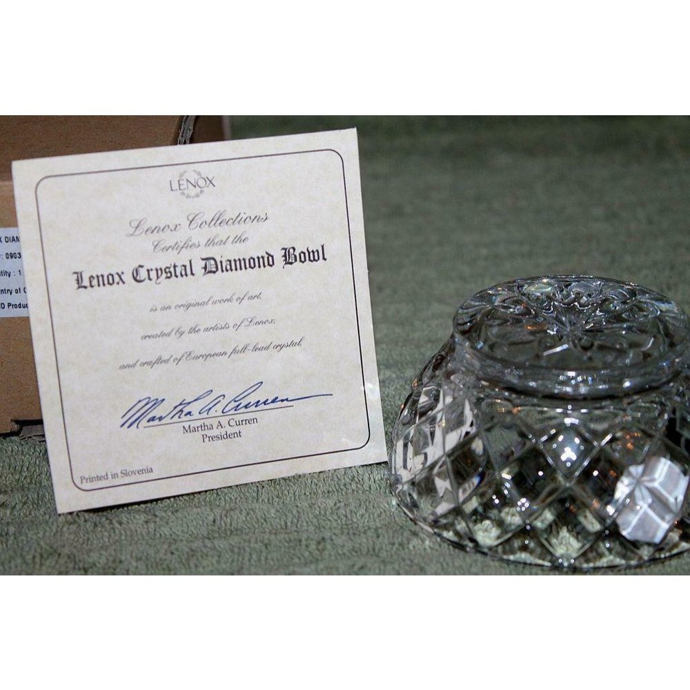 Lenox    LEAD CRYSTAL DIAMOND BOWL  NIB  w/COA   Approx 3 1/2"
